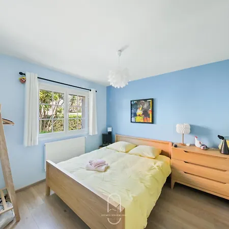 Rdj T3 En Bord De Terrasse By Hc 카르쿠에이란느