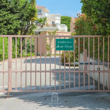 Rdj T3 En Bord De Terrasse By Hc 아파트 카르쿠에이란느